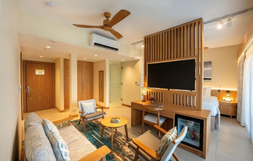 Ocean’s Creek Beach Hotel