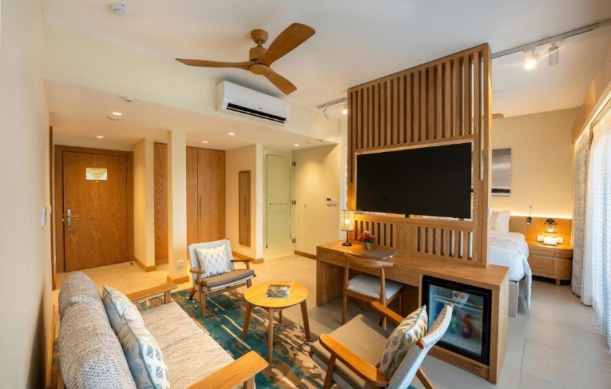 Ocean’s Creek Beach Hotel