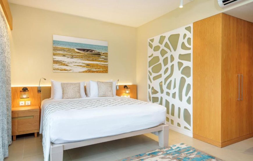 Ocean’s Creek Beach Hotel