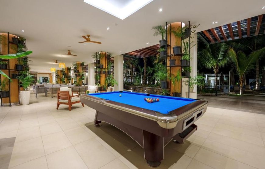 Ocean’s Creek Beach Hotel